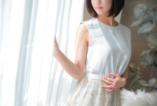 鈴木玲奈(私立校教師)